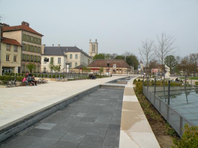  bassins à sec, place de la Libération